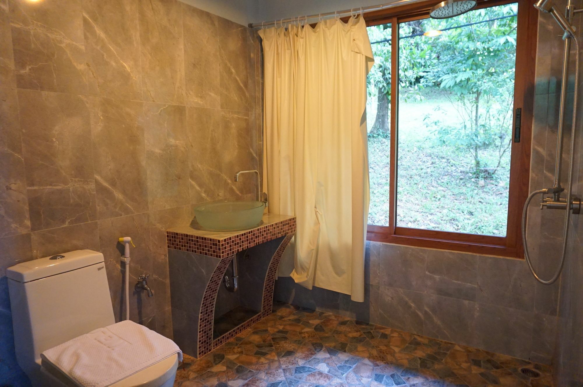 Smallville Resort Ranong Bagian luar foto