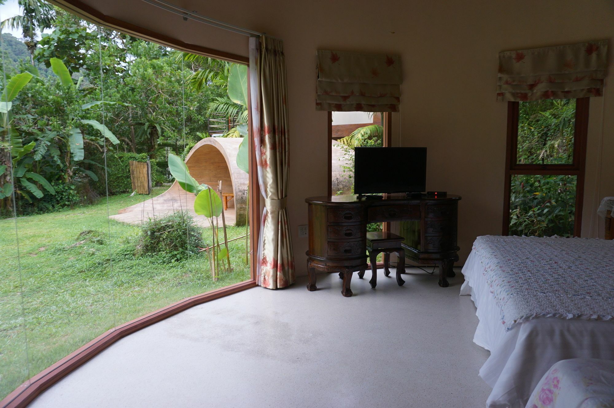 Smallville Resort Ranong Bagian luar foto